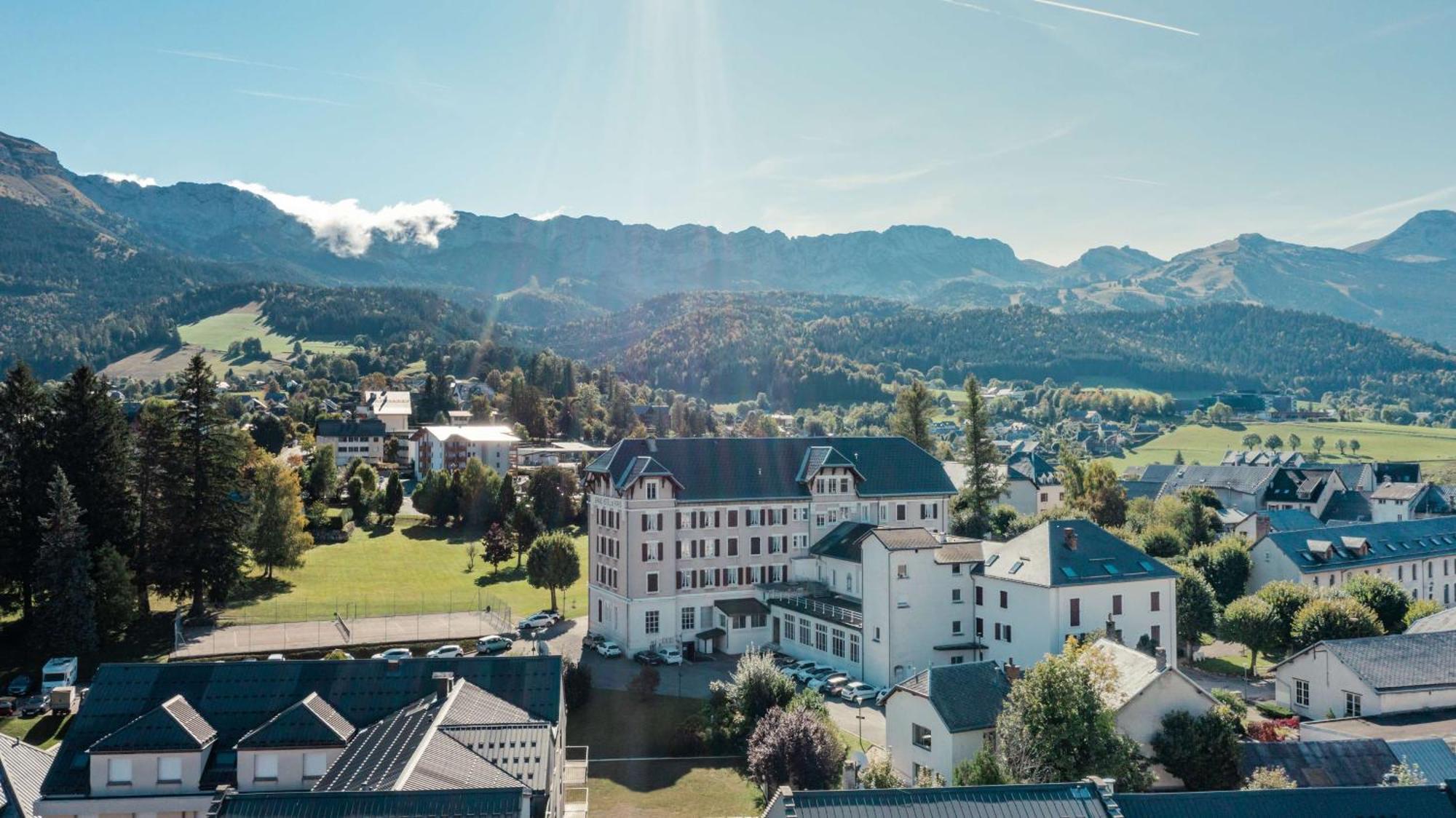 Best Western Grand Hotel De Paris & Spa Villard-de-Lans Bagian luar foto